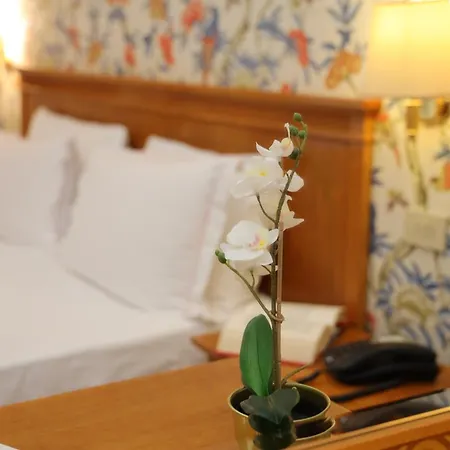 Lvg Hotel Collection - Majestic 4*