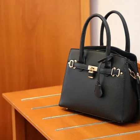 호텔 Majestic By Lvg Collection 알라시오