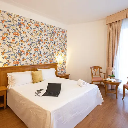 Lvg Hotel Collection - Majestic