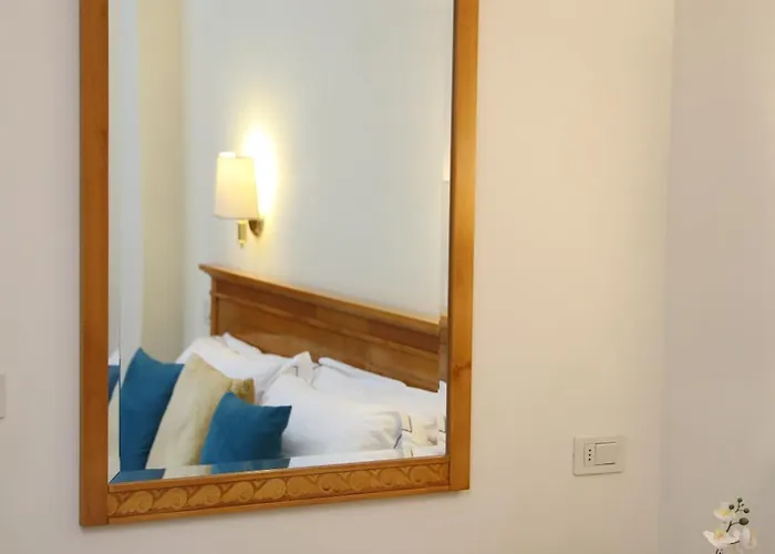 Hotel Lvg Collection - Majestic 4*