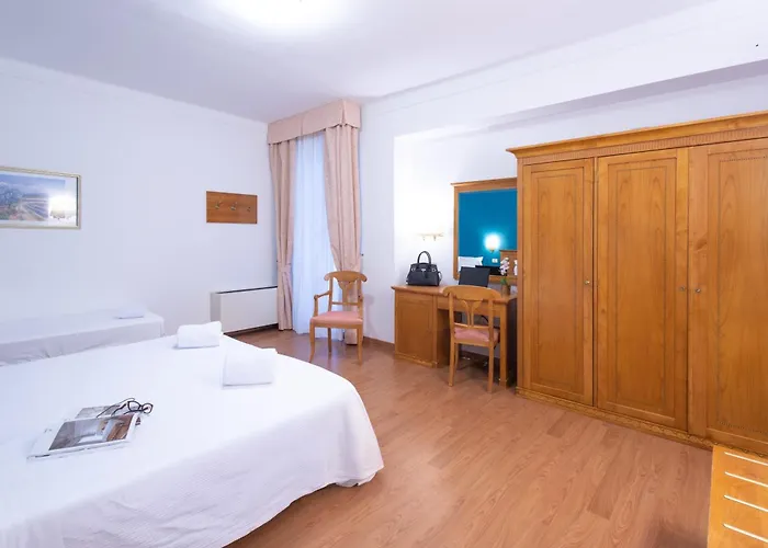 Lvg Collection - Majestic 4* Alassio