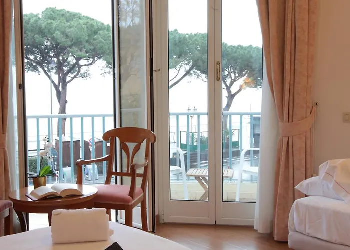 Lvg Hotel Collection - Majestic Alassio