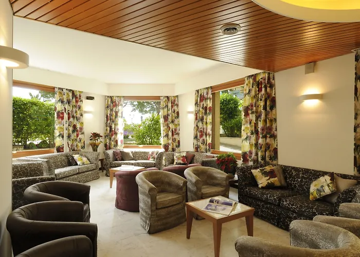 Lvg Hotel Collection - Majestic Hotel 4*