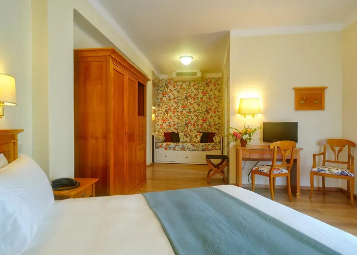 Lvg Hotel Collection - Majestic